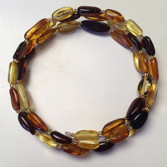 Baltic Natural Amber Necklace and Bracelet - Picture 4 of 9